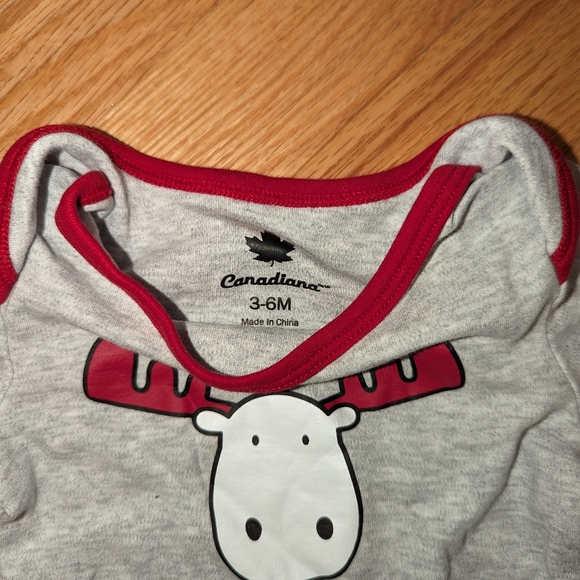 Canadiana Moose Outfit  3 to 6 months - Picture 2 of 2